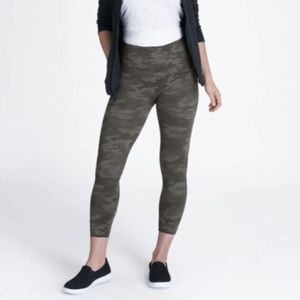 Spanx Look At Me Now Cropped Seamless Legging Sage Camo